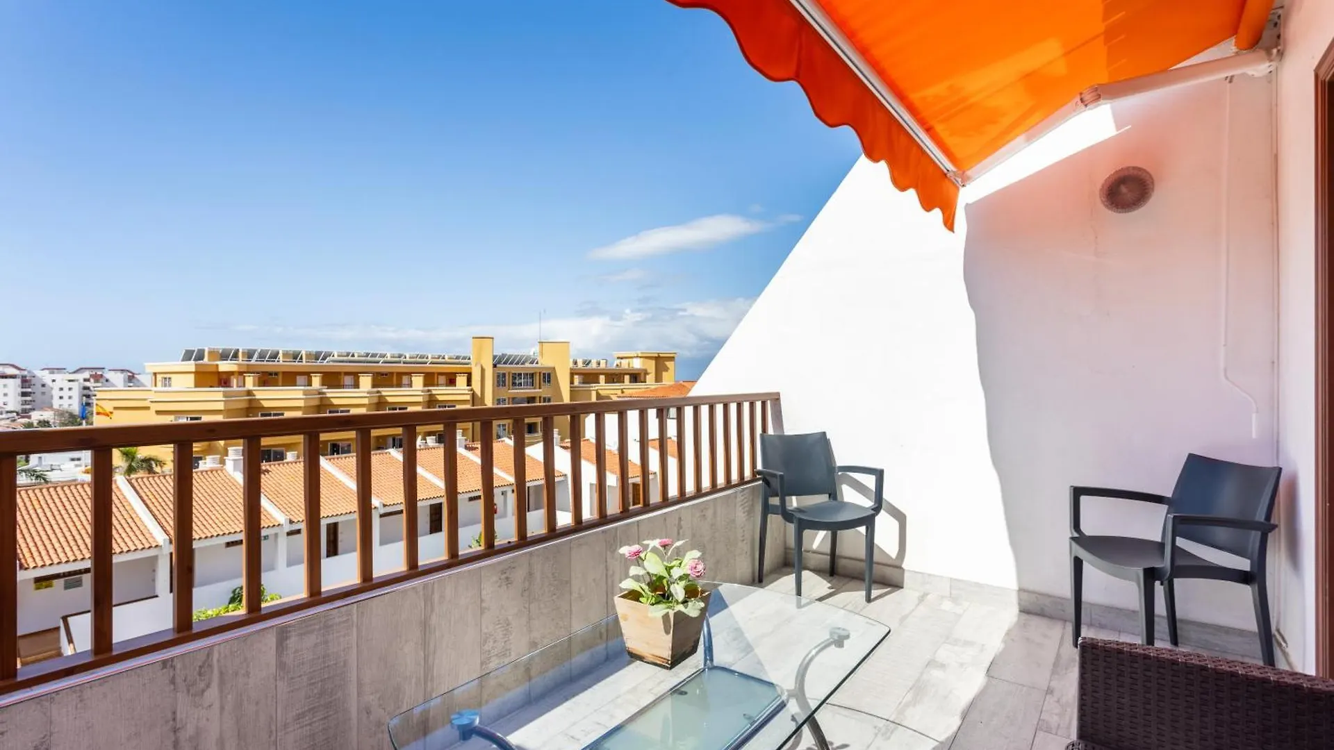 Appartement Bright & Elegant Duplex With Terrace And Pool, Just Steps From Puerto Colon à Costa Adeje  Costa Adeje (Tenerife)