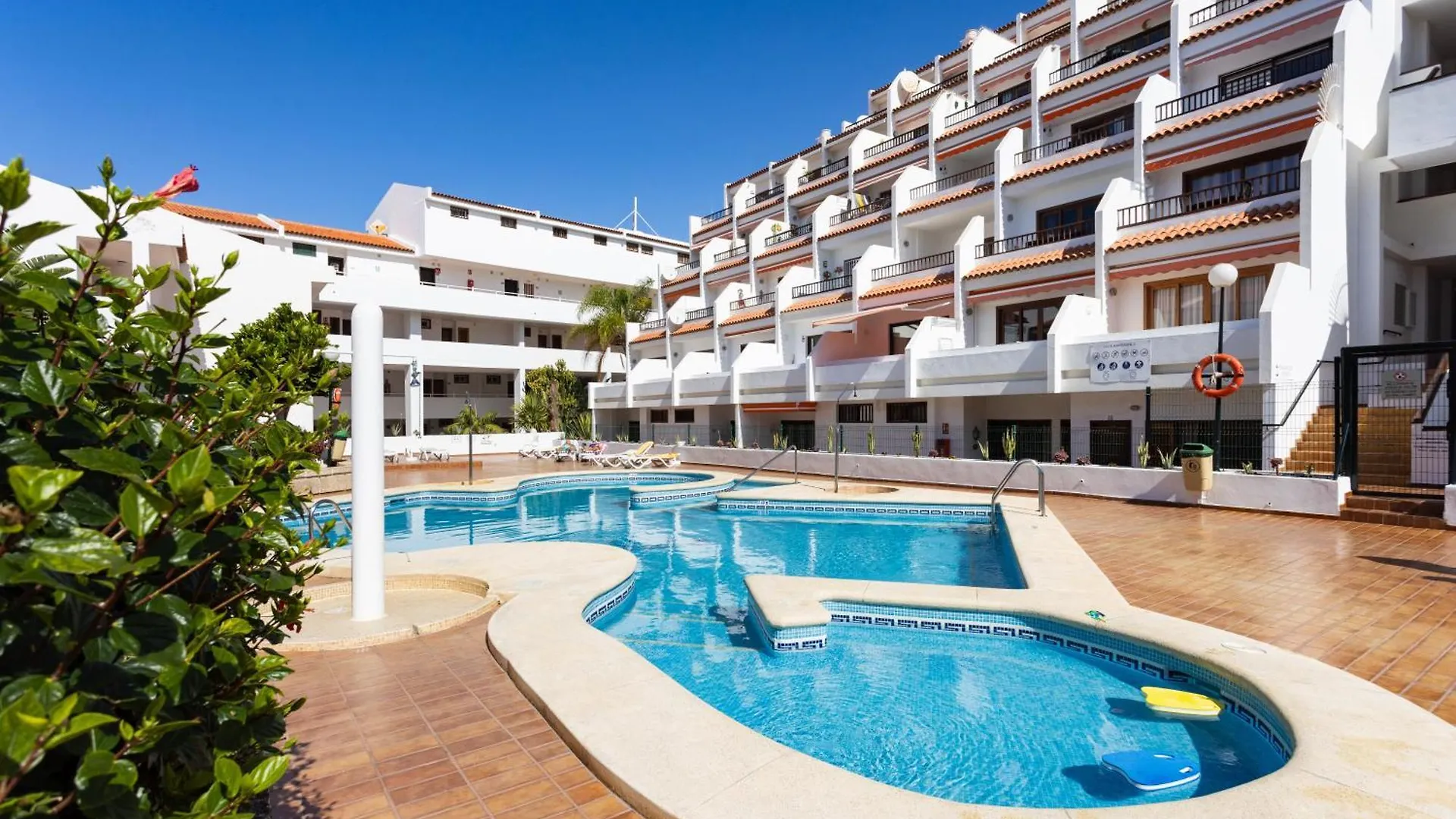 Appartement Bright & Elegant Duplex With Terrace And Pool, Just Steps From Puerto Colon à Costa Adeje  Espagne